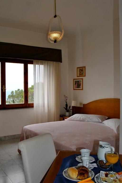 Miramare 3*